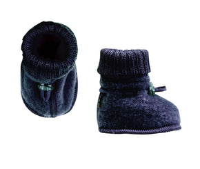 Baby shoes made of merino wool