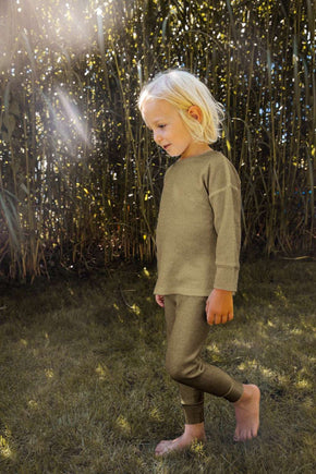 Long-sleeved shirt made from plant-dyed organic cotton